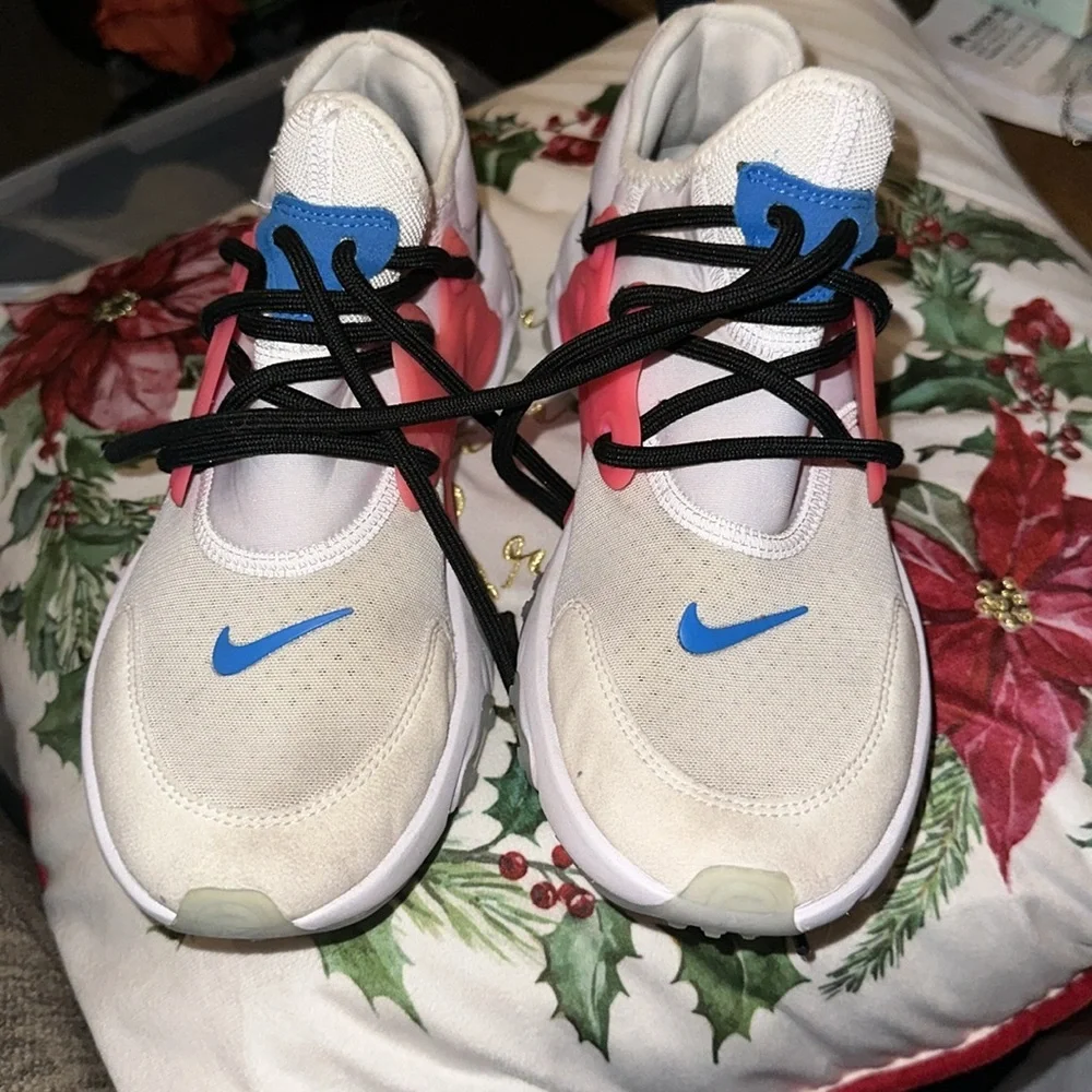 Nike Hyper React Presto GS, Pink/White‎ Size 4.5Y